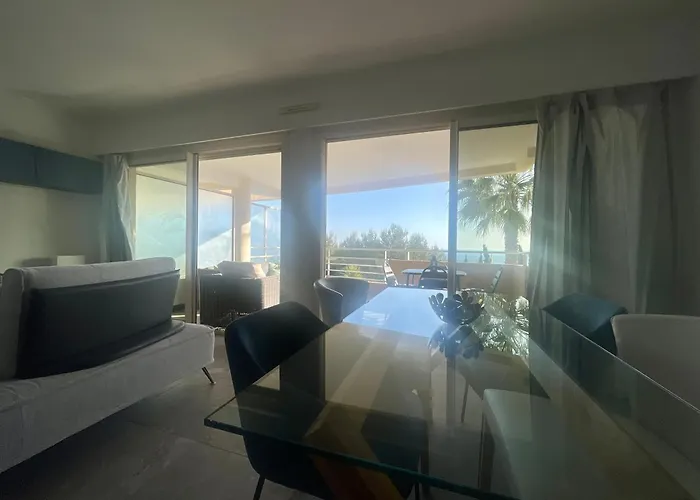 2 Pieces Vue Proche Monaco