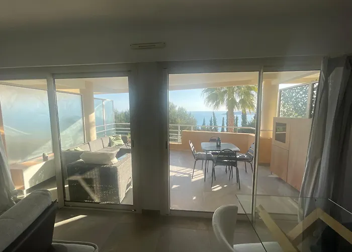 2 Pieces Vue Proche Monaco